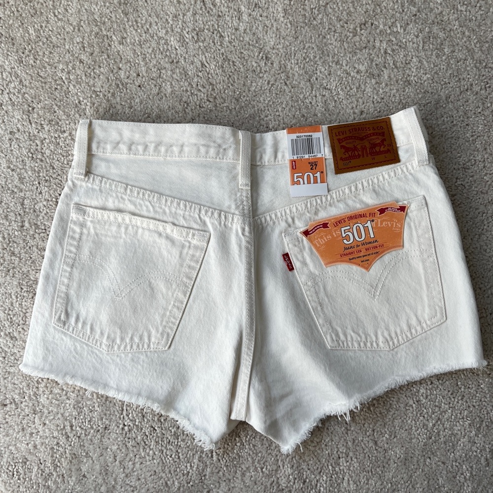 Levi’s 501 White Shorts 27